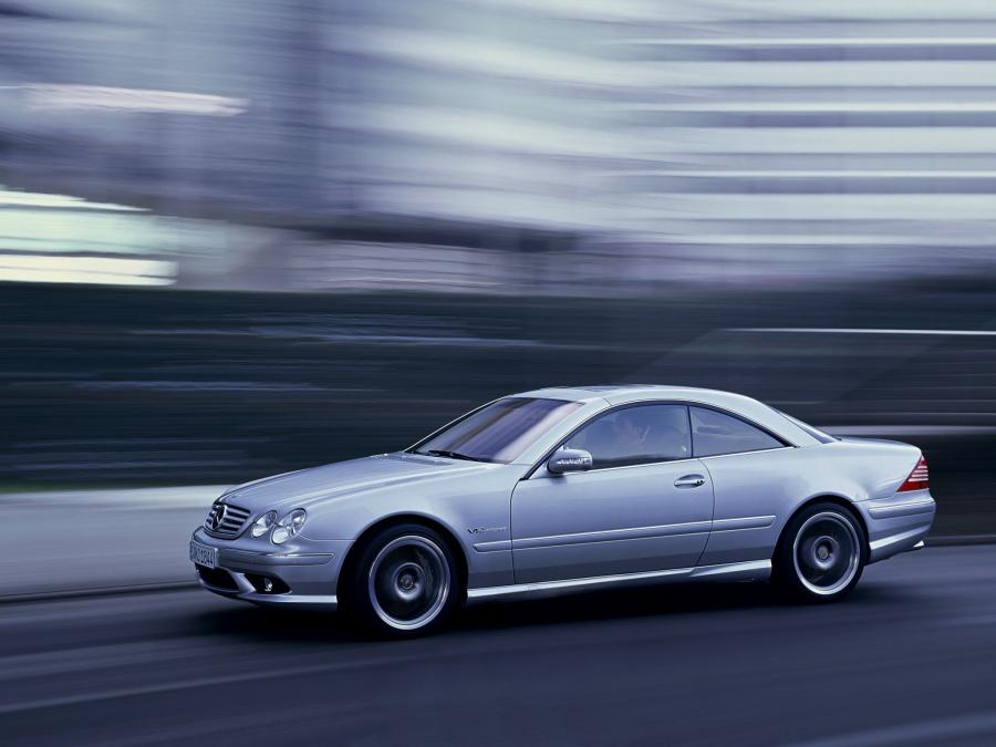  Mercedes-Benz CL65 AMG 2003 года  (фото 15 из 20)